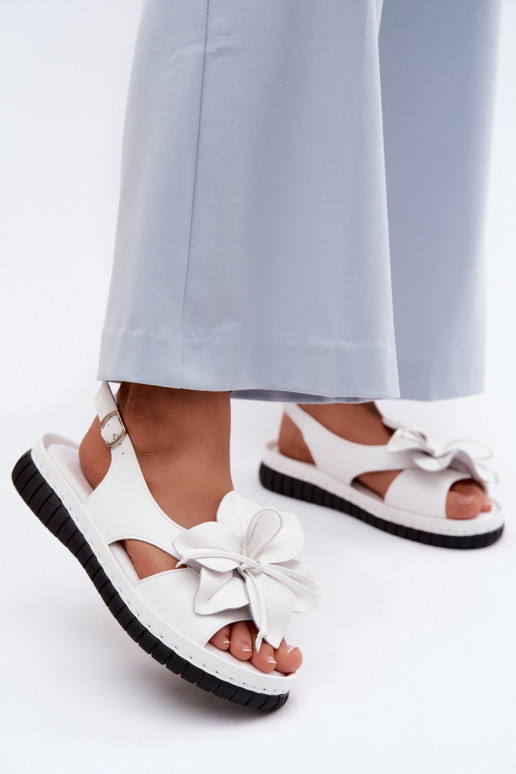 Sandálias femininas Feminino Com decorações com floresem Vinceza 66917 cor branca