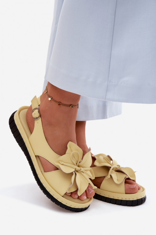 Sandálias femininas Feminino Com decorações com floresem Vinceza 66917 cor amarela