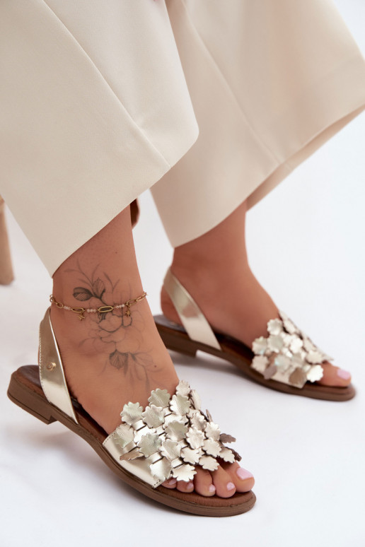 Sandálias femininas com salto largo Zazoo 40468 cor dourada