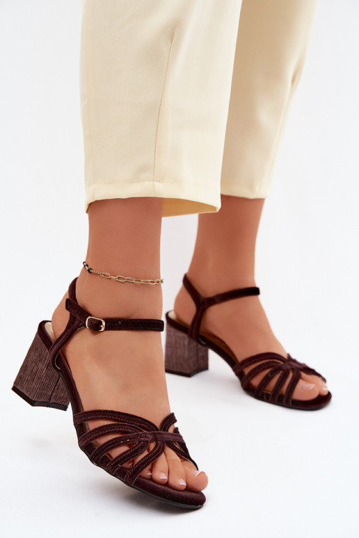 Aksamitne Sandálias femininas de salto alto D&A SR61-0102 CzekoladoParae