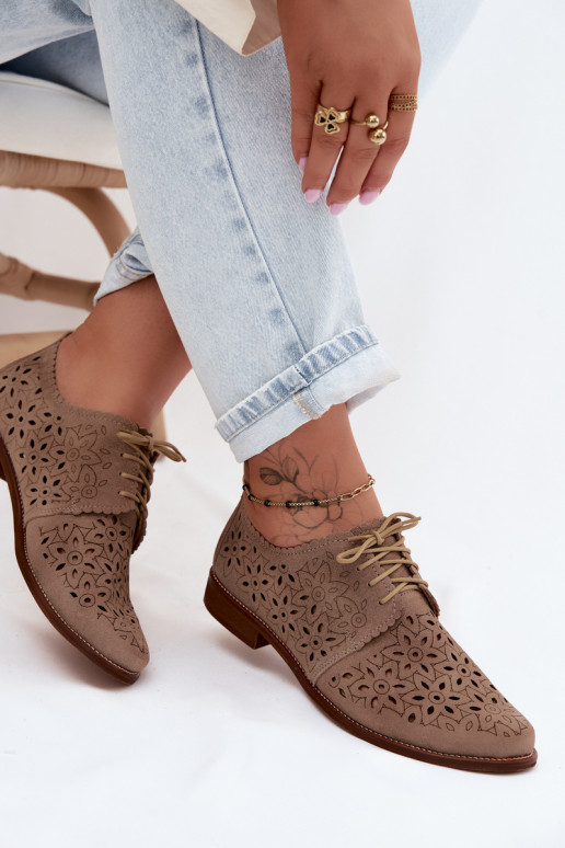 Pele de camurça sapato Feminino com elementos abertos com salto largo Zazoo 4156 cor capuccino