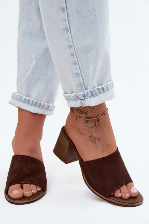 Pele Chinelos femininos de camurça com salto Zazoo 40519 CzekoladoParae