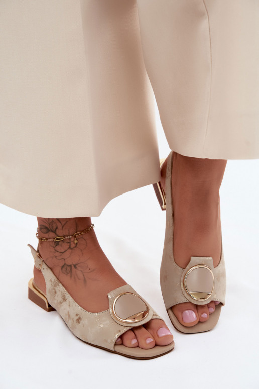 Sandálias femininas com salto largo com enfeites cor dourada Glima