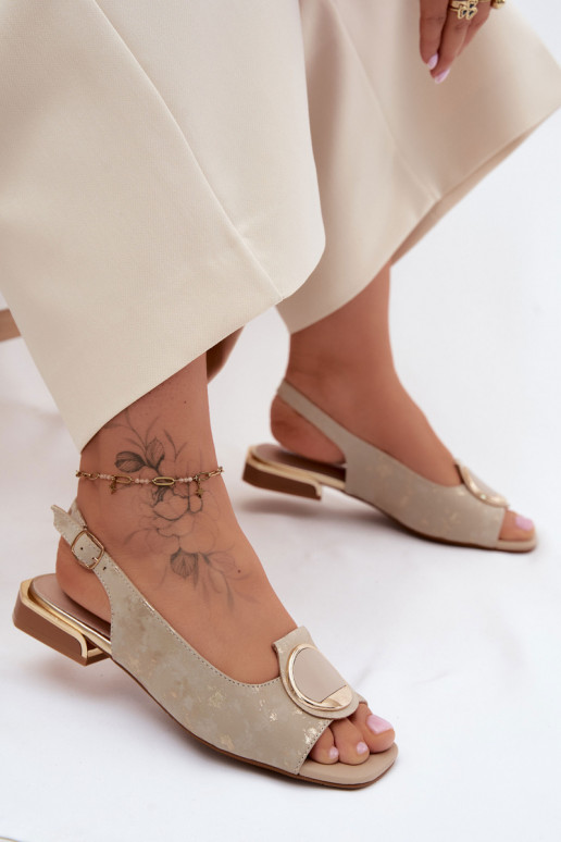 Sandálias femininas com salto largo com enfeites cor dourada Glima