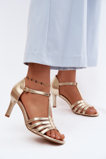 Sandálias femininas com listras Habilitado Smukłym Obcasie Sergio Leone SK132 cor dourada 2