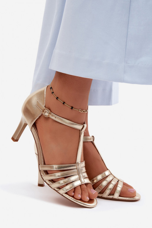 Sandálias femininas com listras Habilitado Smukłym Obcasie Sergio Leone SK132 cor dourada