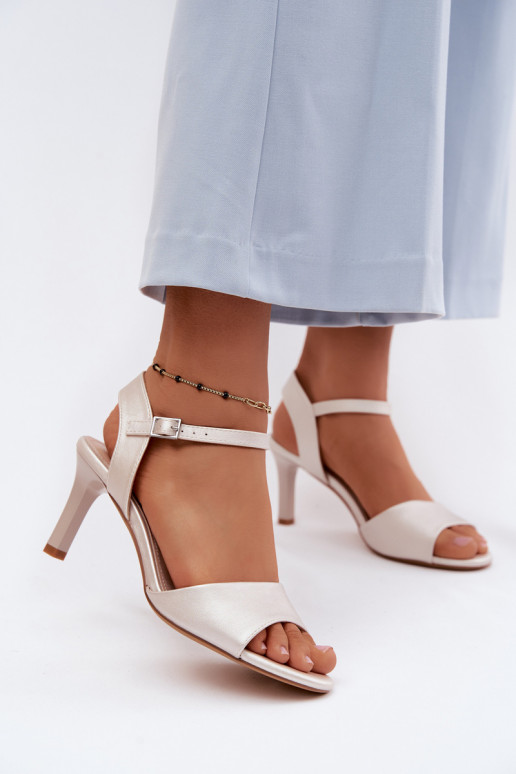 Sandálias femininas Habilitado Smukłym Obcasie Sergio Leone SK347 cor prata