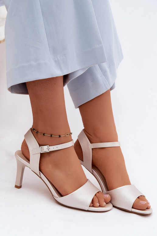 Sandálias femininas Habilitado Smukłym Obcasie Sergio Leone SK347 cor prata