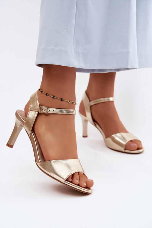 Sandálias femininas Habilitado Smukłym Obcasie Sergio Leone SK347 cor dourada