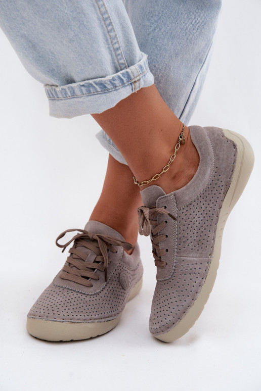 Sapatos femininos de camurça sintética com cadarços na cor areia Bahia