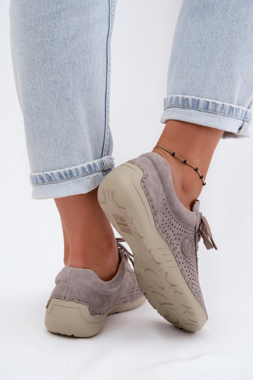 Sapatos femininos de camurça sintética com cadarços na cor areia Bahia