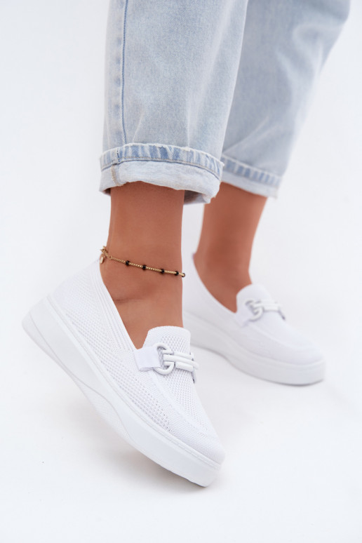  sapato Feminino com uma plataforma com enfeites cor branca Freshy