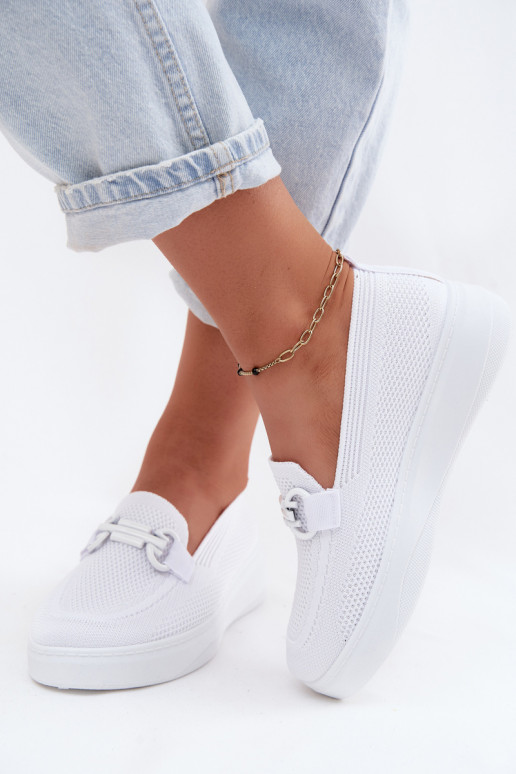 Sapatos femininos de plataforma com ornamentos na cor branca Freshy