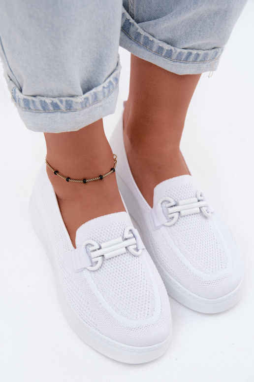 Sapatos femininos de plataforma com ornamentos na cor branca Freshy
