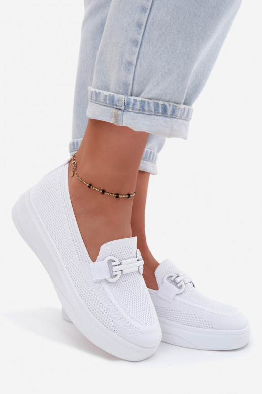  sapato Feminino com uma plataforma com enfeites cor branca Freshy