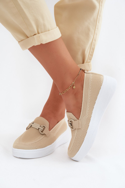 Sapatos femininos de plataforma com ornamentos na cor areia Freshy