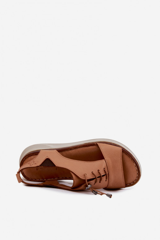 Sandálias femininas Feminino com uma plataforma Tem que serciejka I7646-29 cor marrom