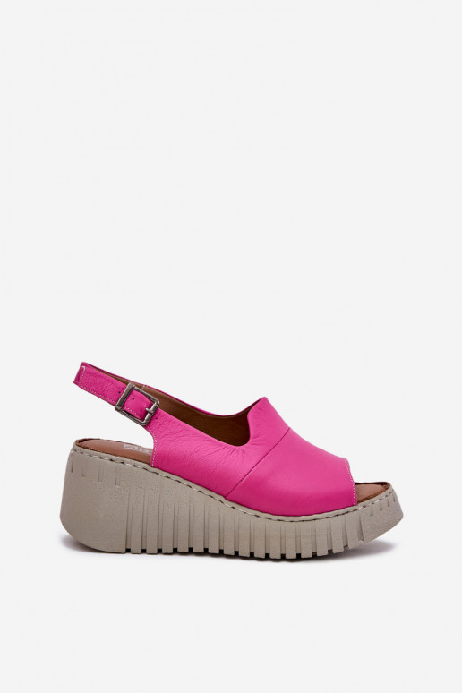 Sandálias femininas com elementos de couro natural em plataforma na cor rosa Artiker 54C0789
