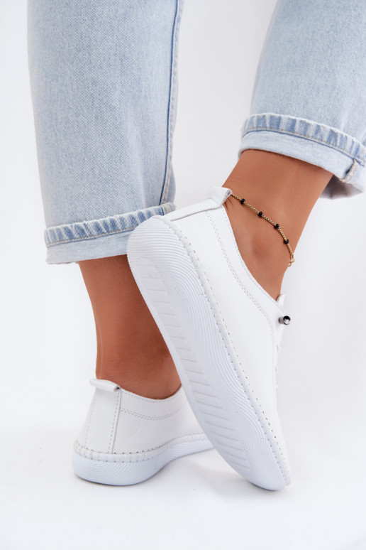 Sapatos de couro femininos na cor branca Artiker 58C3069