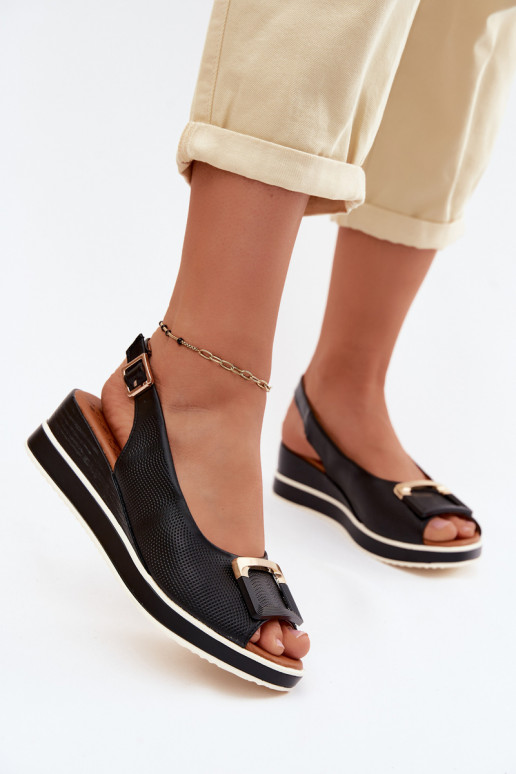 Sandálias femininas Feminino com uma plataforma com fivelas Artiker 58C0086 cor preta