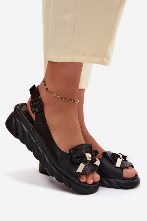 Sandálias femininas Feminino com uma plataforma com enfeites Artiker 58C0055 cor preta