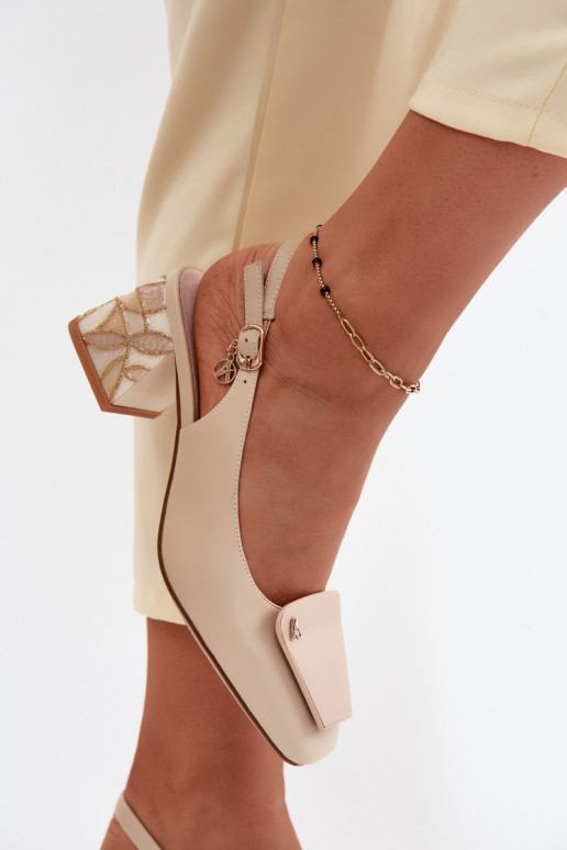 Sapatos de couro com saltos e ornamentos Artiker 58C0672 cor areia