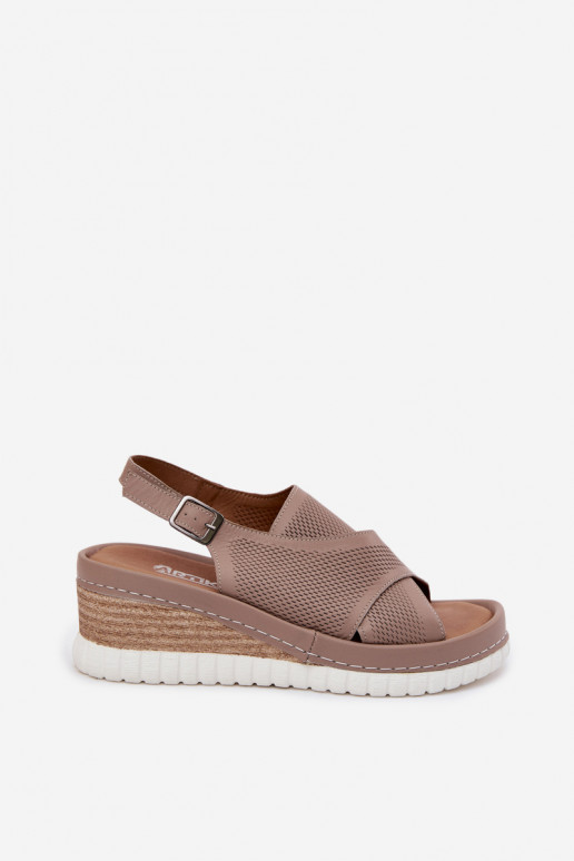 Sandálias femininas com uma plataforma couro natural Artiker 58C3146 bege