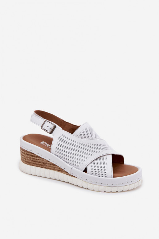 Sandálias femininas com uma plataforma couro natural Artiker 58C3145 cor branca