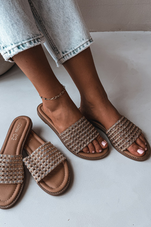 Chinelos castanhos com detalhes brilhantes Fendi