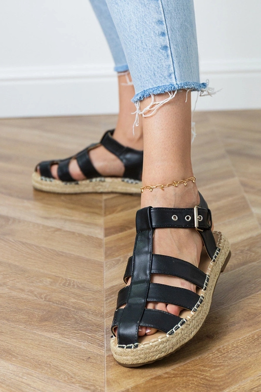 Sandálias espadrilles fechadas pretas Kleona