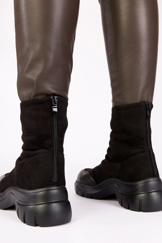 Botins pretos de camurça sintética com sola chunky Alana