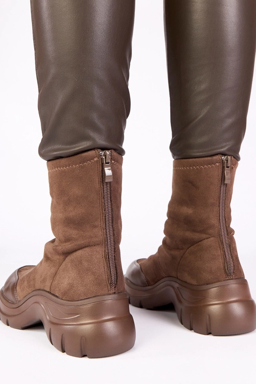 Botins marrons de camurça sintética com sola chunky Alana