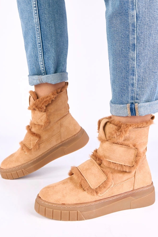 Botins castanhos com fecho de velcro, decorados com pelo Grace