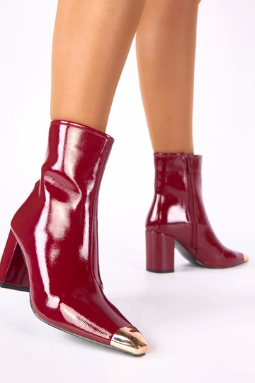 Botins bordeaux envernizados com bico dourado Marilyn 2