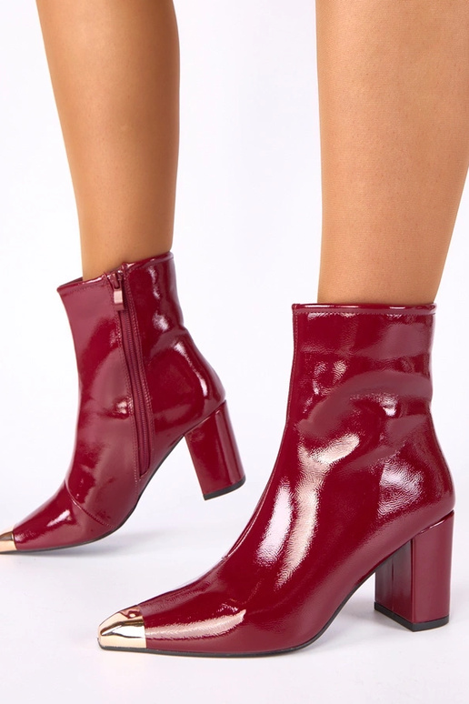 Botins bordeaux envernizados com bico dourado Marilyn