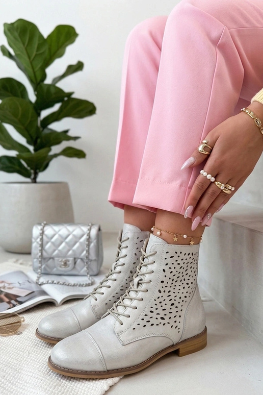 Botins de couro cinzentos perfurados Cambell