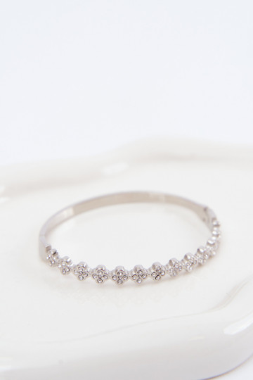 Pulseira prateada feminina com pedras brilhantes 2