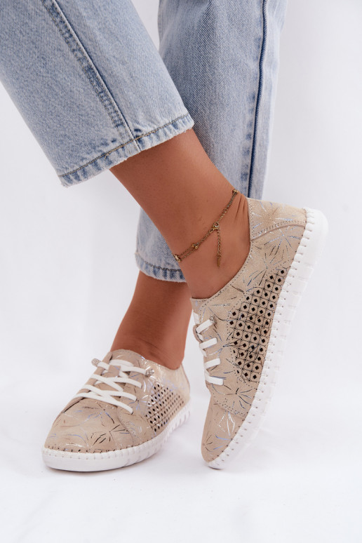 Sapatos de cor areia estampados com elementos vazados em camurça sintética Tenebra