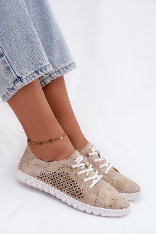 Sapatos de cor areia estampados com elementos vazados em camurça sintética Tenebra