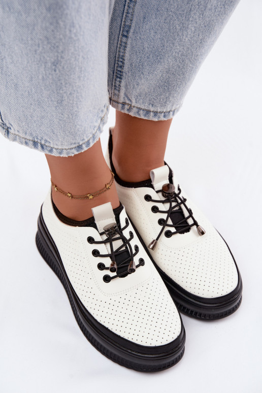 Sapatos brancos femininos com plataforma e perfuração Dalila