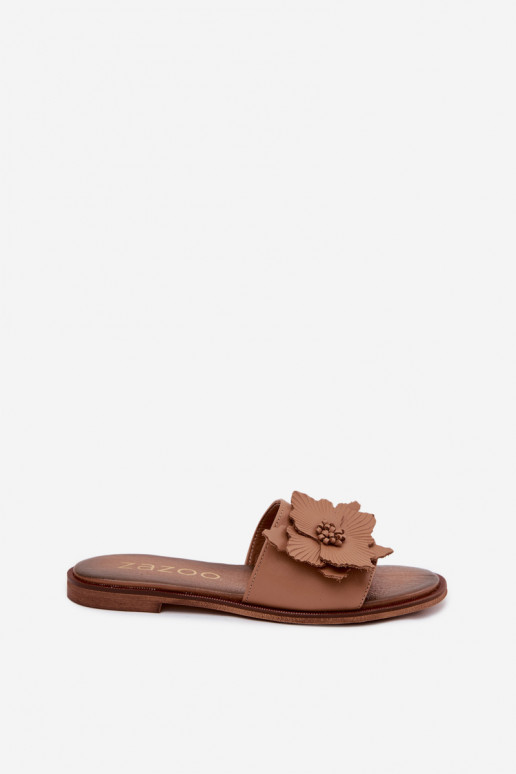 Chinelos de couro para mulheres com ornamentos Zazoo 40477 na cor cappuccino