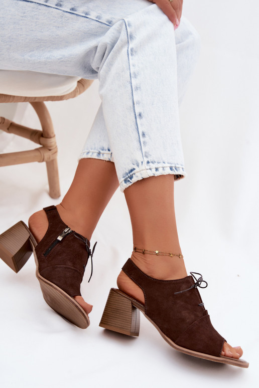Sapatos de salto elegantes em couro com detalhes estilosos Zazoo 40523 na cor chocolate