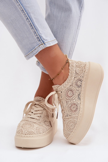 Sapatos casuais bege com plataforma e motivos de renda Evalora