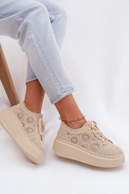 Sapatos casuais bege com plataforma e motivos de renda Evalora