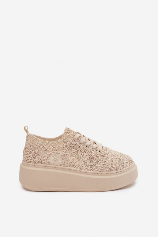 Sapatos casuais bege com plataforma e motivos de renda Evalora