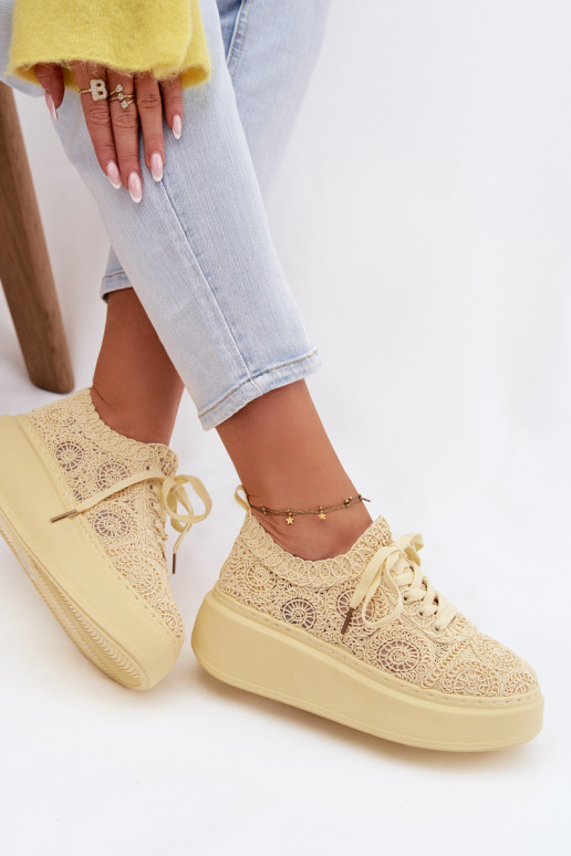 Sapatos casuais amarelos com plataforma e motivos de renda Evalora