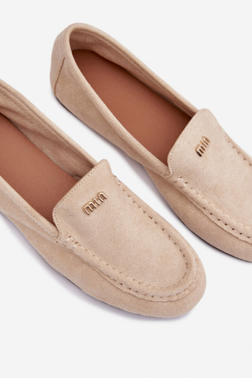 Mocassins beiges femininos com detalhes dourados Sarivelle