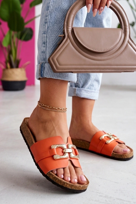 Tamancos laranja com fivela decorativa Rachele