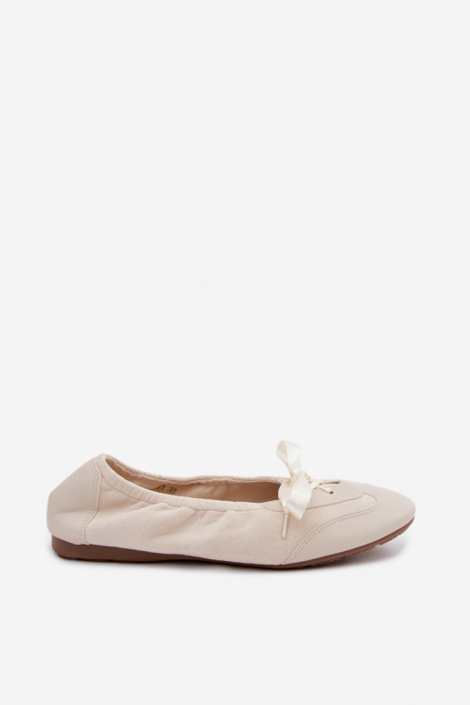 Bailarinas esportivas em marfim com detalhes elegantes Peonia