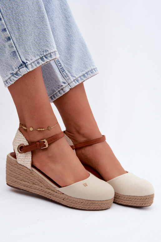 Espadrilles de cor areia com plataforma